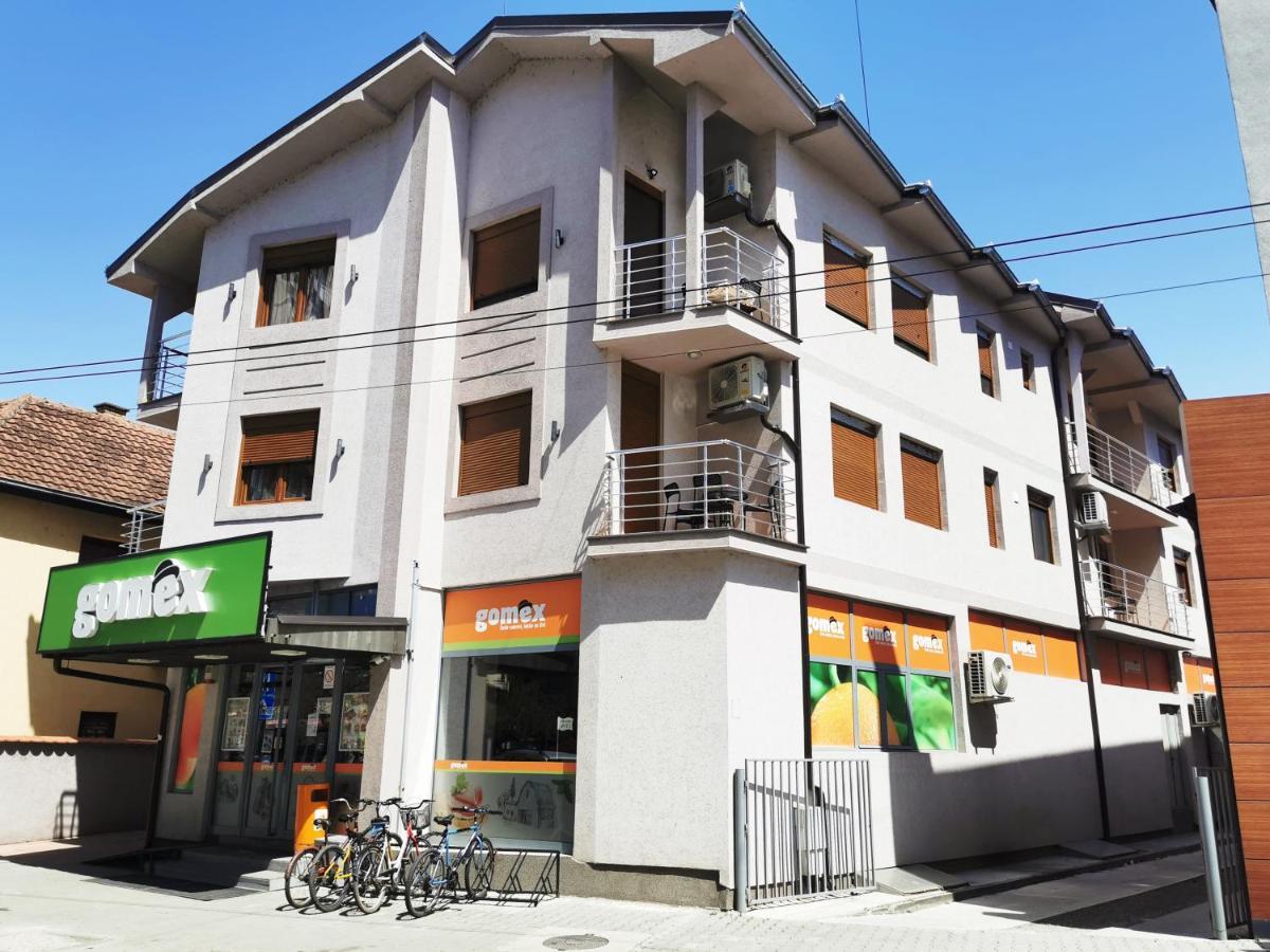 Lux Family Apartment Vidanovic Pirot Exterior foto